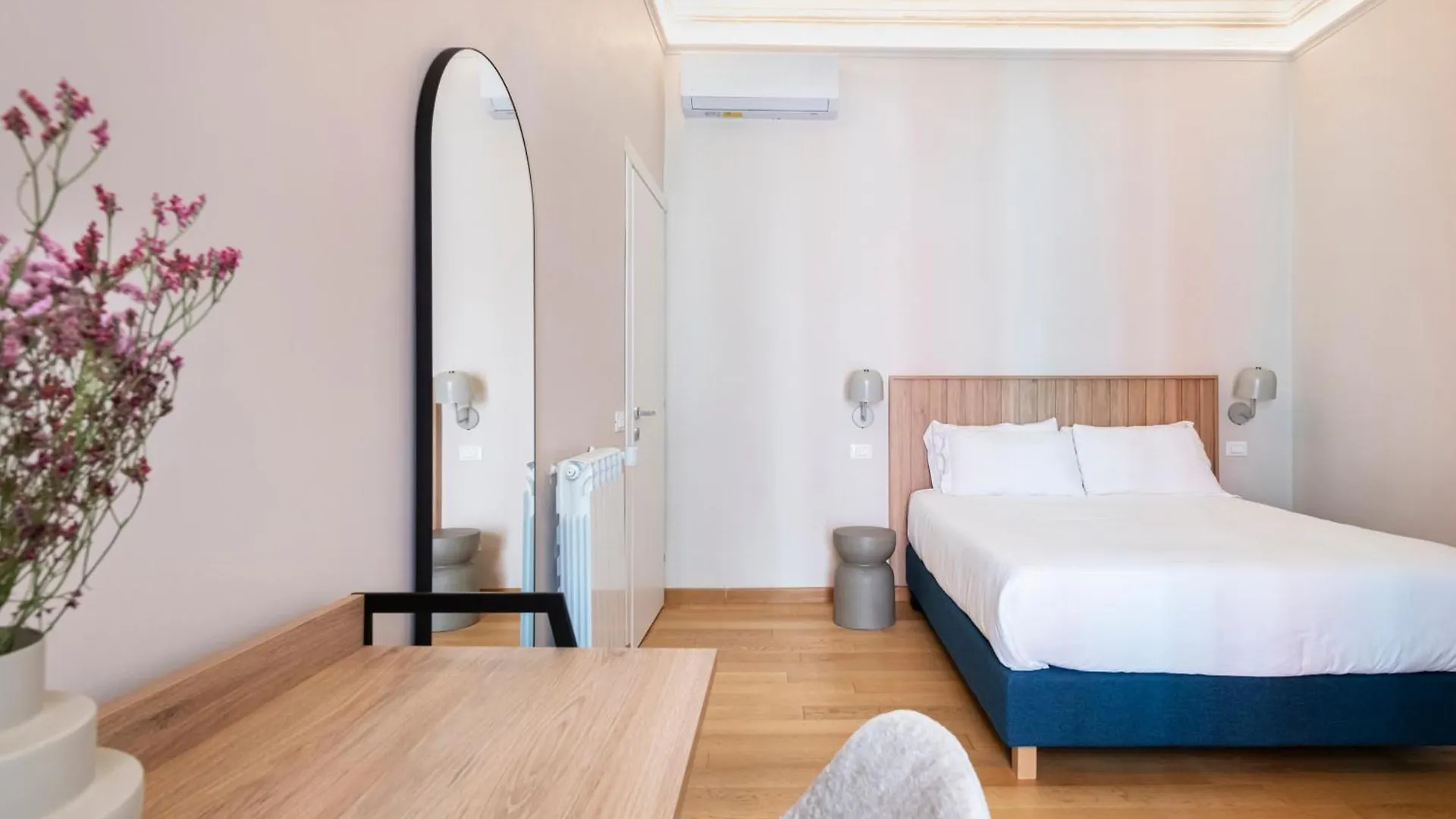 Relstay - Assarotti Suites Genoa Apartment