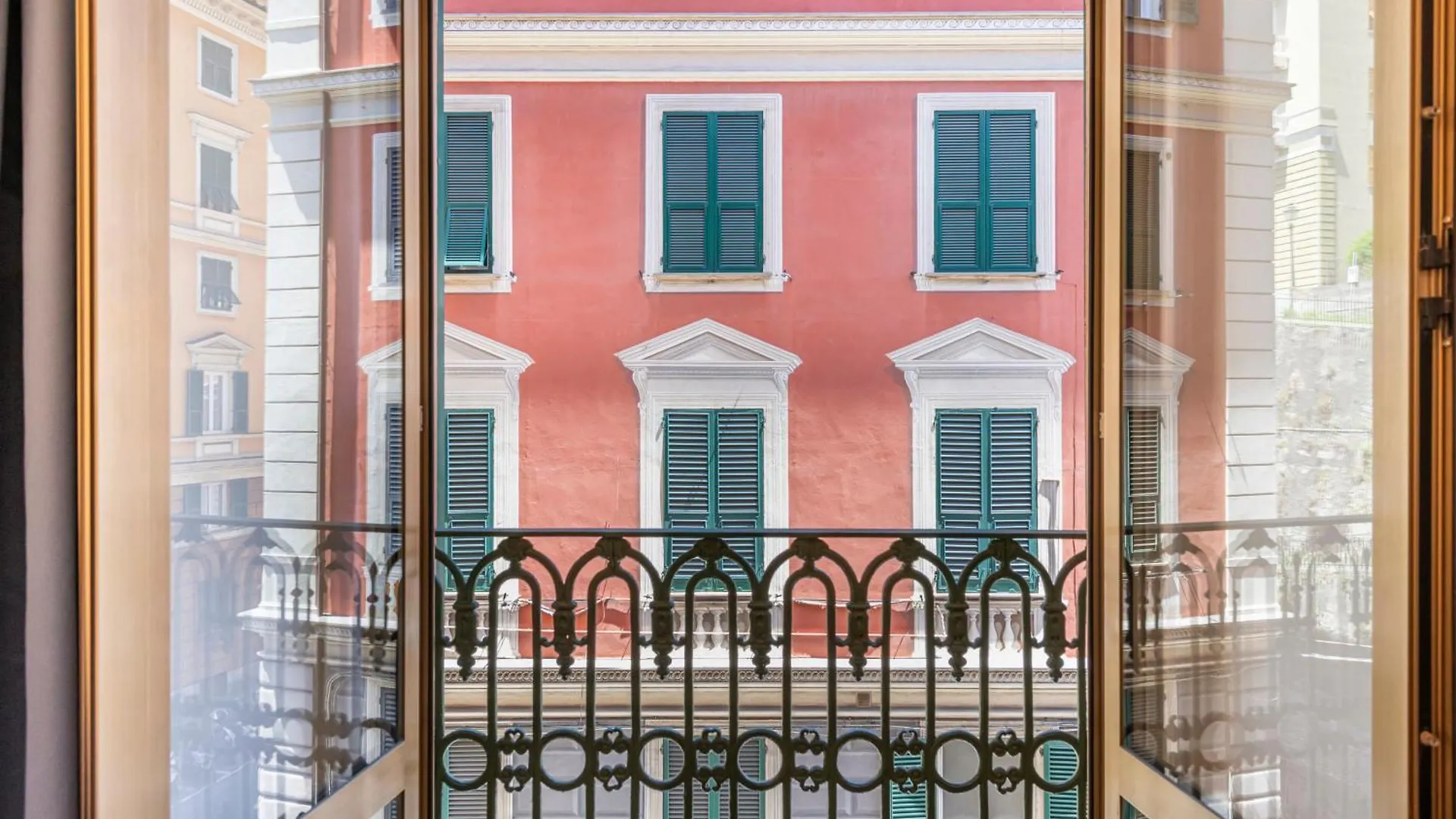 Relstay - Assarotti Suites Genoa 0*,